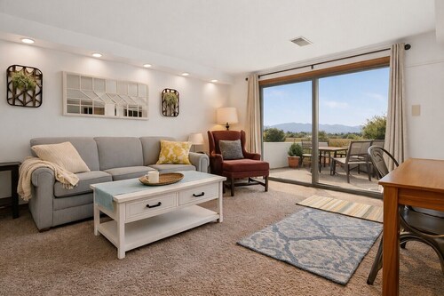 Clean, Quiet Farm Apartment | 117 Acres, Hot Tub, Private Patio & Views