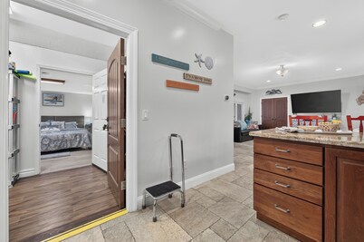 La Dolce Vita:  Big Beach House w/ elevator & heated pool! DIRECTLY ON BEACH
