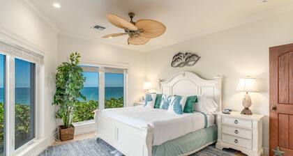 La Dolce Vita: Big Beach House w/ elevator & heated pool! DIRECTLY ON BEACH