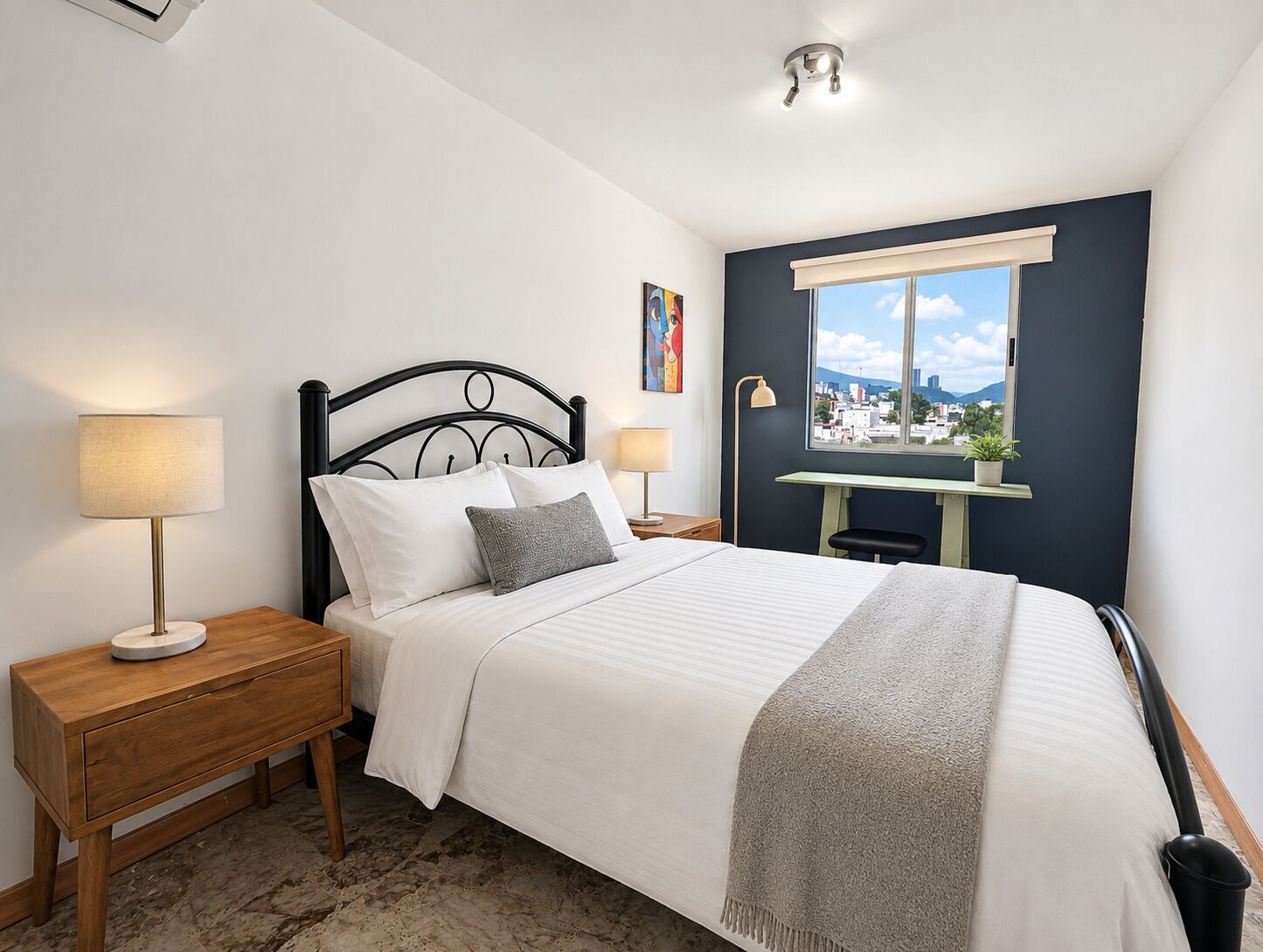 3 bedrooms, desk, iron/ironing board, free WiFi