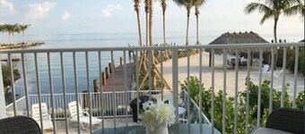 🌸Home #7 "BEACHY🏖KEEN" Full WATERFRONT View Property!🌸