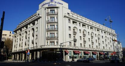 Bucharestrent - In A Cosy Studio Downtown Bucharest, View Royal Palace