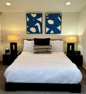 2 bedrooms, desk, iron/ironing board, free WiFi - Chic Serenity in the Heart of Santa Monica - Walking Distance to the Beach (Santa Monica)
