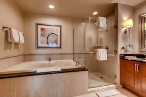 Bathtub, jetted tub, hair dryer, towels - MGM Signature Penthouse Jr Suite StripView, Balcony, FREE Parking, NO Resort Fee (Las Vegas)