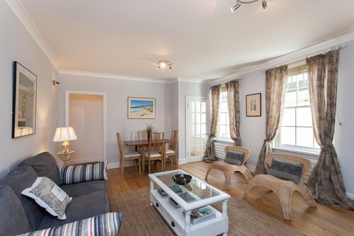 CHARMING 1 makuuhuoneen asunto PADDINGTON ZONE 1, ilmainen WiFi (nukkuu 4-5)