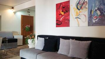 Apartment | Living area | Flat-screen TV, fireplace, DVD player