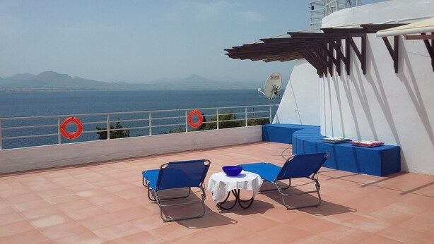 Unclassified image, 1 of 31, button - Elegant Flat with Huge terrace & breathtaking view (Loutraki-Agioi Theodoroi)