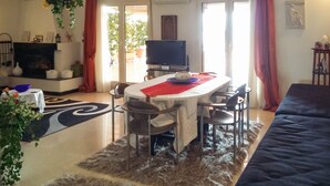 Unclassified image, 2 of 31, button - Elegant Flat with Huge terrace & breathtaking view (Loutraki-Agioi Theodoroi)