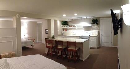 The Pond House near Charlottesville