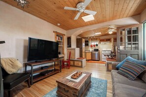 TV, fireplace, offices