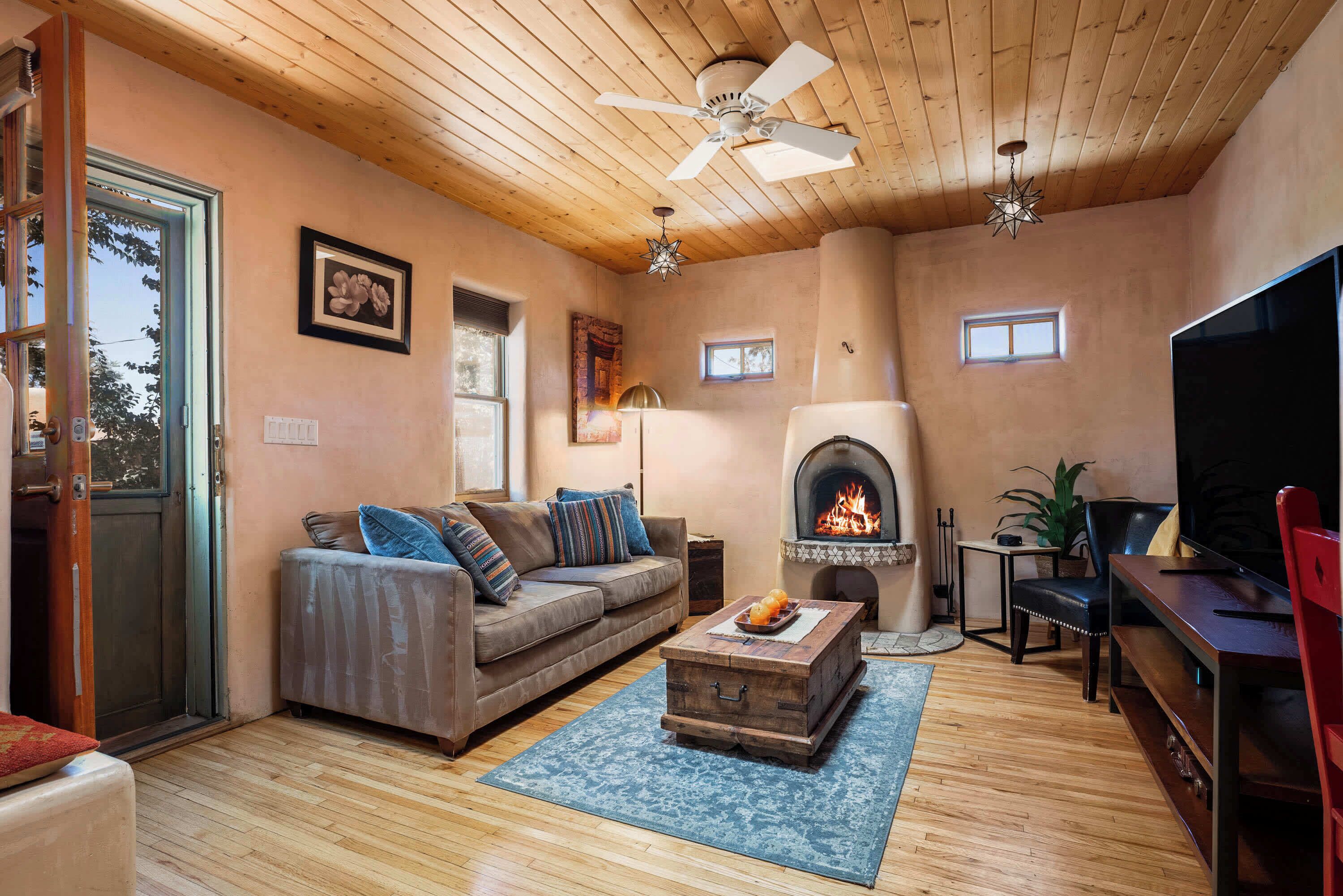 TV, fireplace, offices