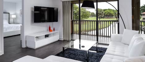 3 chambres, fer et planche à repasser, lit de bébé portatif, Wi-Fi