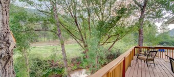 7 Bedroom on the Side of Pikes Peak on a Mountain Stream