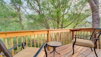 House, Multiple Bedrooms, Kitchen | Balcony