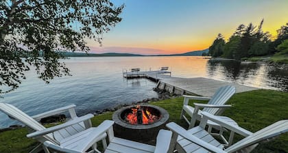 Lakeside Lodge - 15 ft From Lake, Dock, Kayaks/Canoes/SUPs, Pet Friendly!