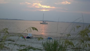 Beach nearby, sun-loungers