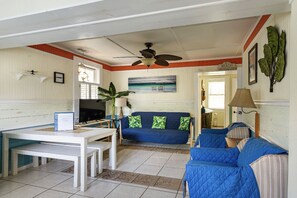 Smart TV, DVD player