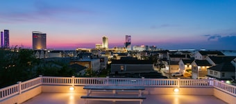 ❤️ Gorgeous Views on the Deck, Close to Beach/ Boardwalk/ Casinos/ Restaurants!