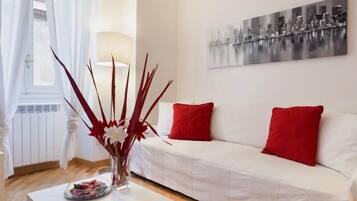 Télévision, lecteur de DVD, chaßne hi-fi