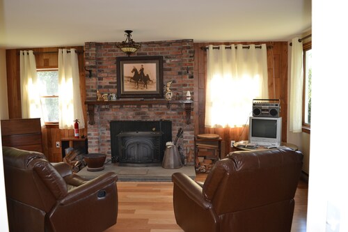Mountain Top Retreat, 116 private acres