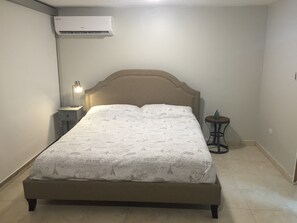 Internet, bed sheets, wheelchair access