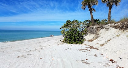 Polkupyörät, kajakit ja SUP: t - nukkuu kymmenen mukavasti! Penthouse-sviitti on valmis!