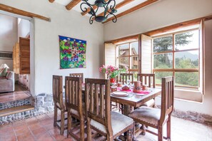 Dining - Luxury Villa in Urubamba Sacred Valley/Cusco (Urubamba)