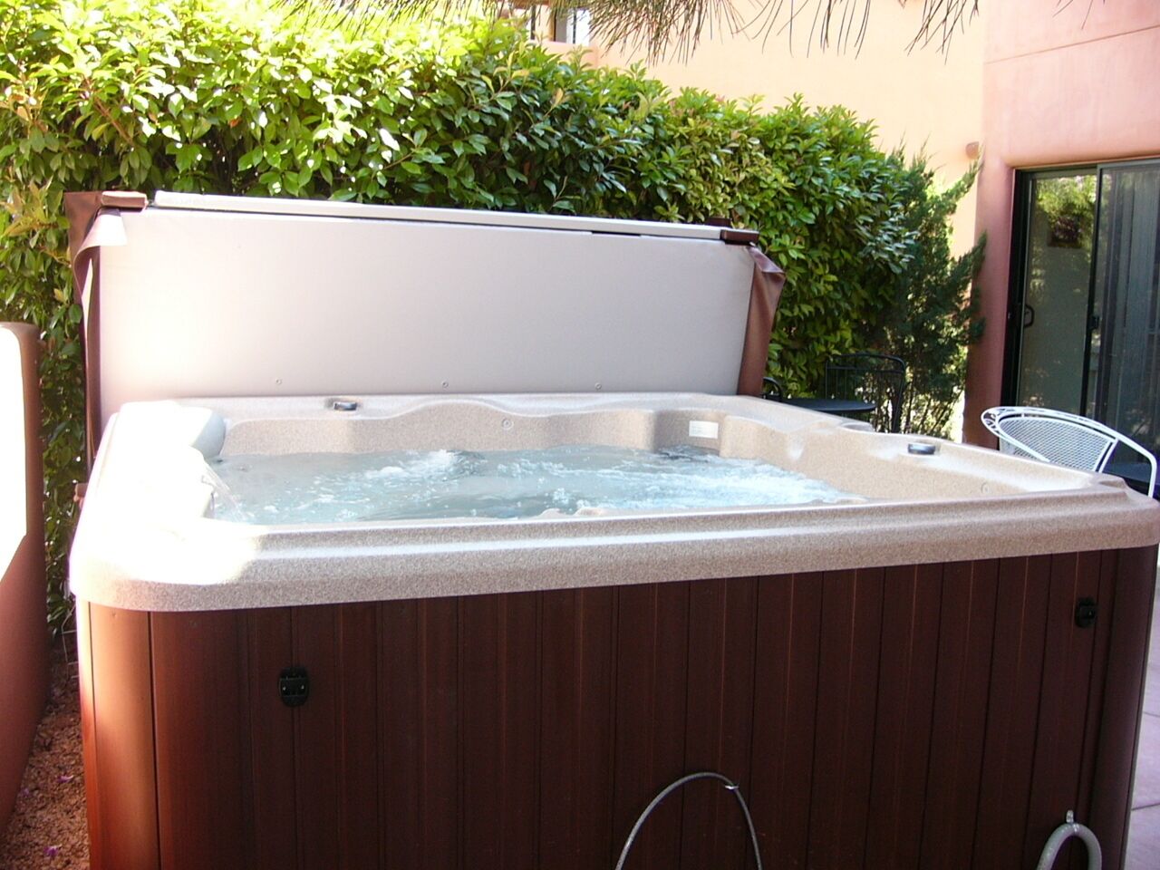 Bain à remous extérieur