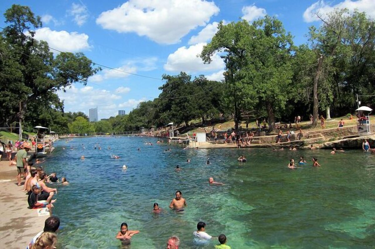 Photo 138 of Outdoor in Winter HERE-SUP-Kayak-HIKE-bike-SWIM-foodie-park & city-GARDENS