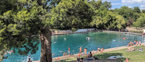 Piscine extérieure