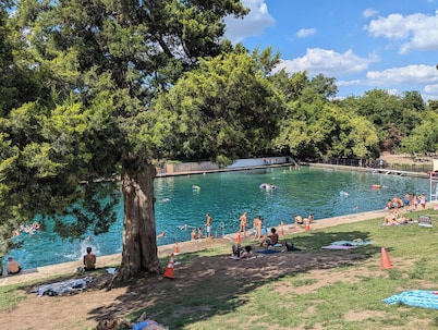 Outdoor in Winter HERE-SUP-Kayak-HIKE-bike-SWIM-foodie-park & city-GARDENS