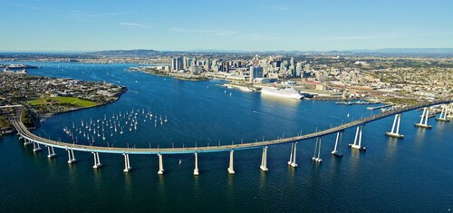 Alquiler de casa de lujo en Coronado 500 pies de playa y frente a la bahía