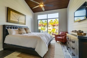 4 Schlafzimmer, Schreibtisch, Bügeleisen/Bügelbrett, Reisekinderbett