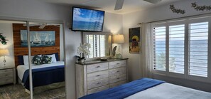 2 bedrooms, desk, iron/ironing board, travel cot