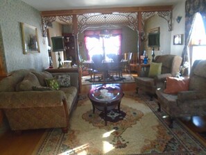 Smart TV, fireplace, video games, DVD player