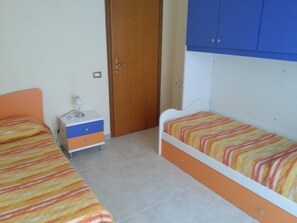 2 bedrooms, iron/ironing board, WiFi, bed sheets - Holiday Precious (Mazara del Vallo)