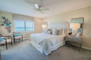 2 slaapkamers, een strijkplank/strijkijzer, gratis wifi, beddengoed