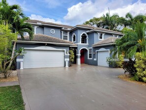 Exterior - Your own Spanish villa away from home! (jupiter)