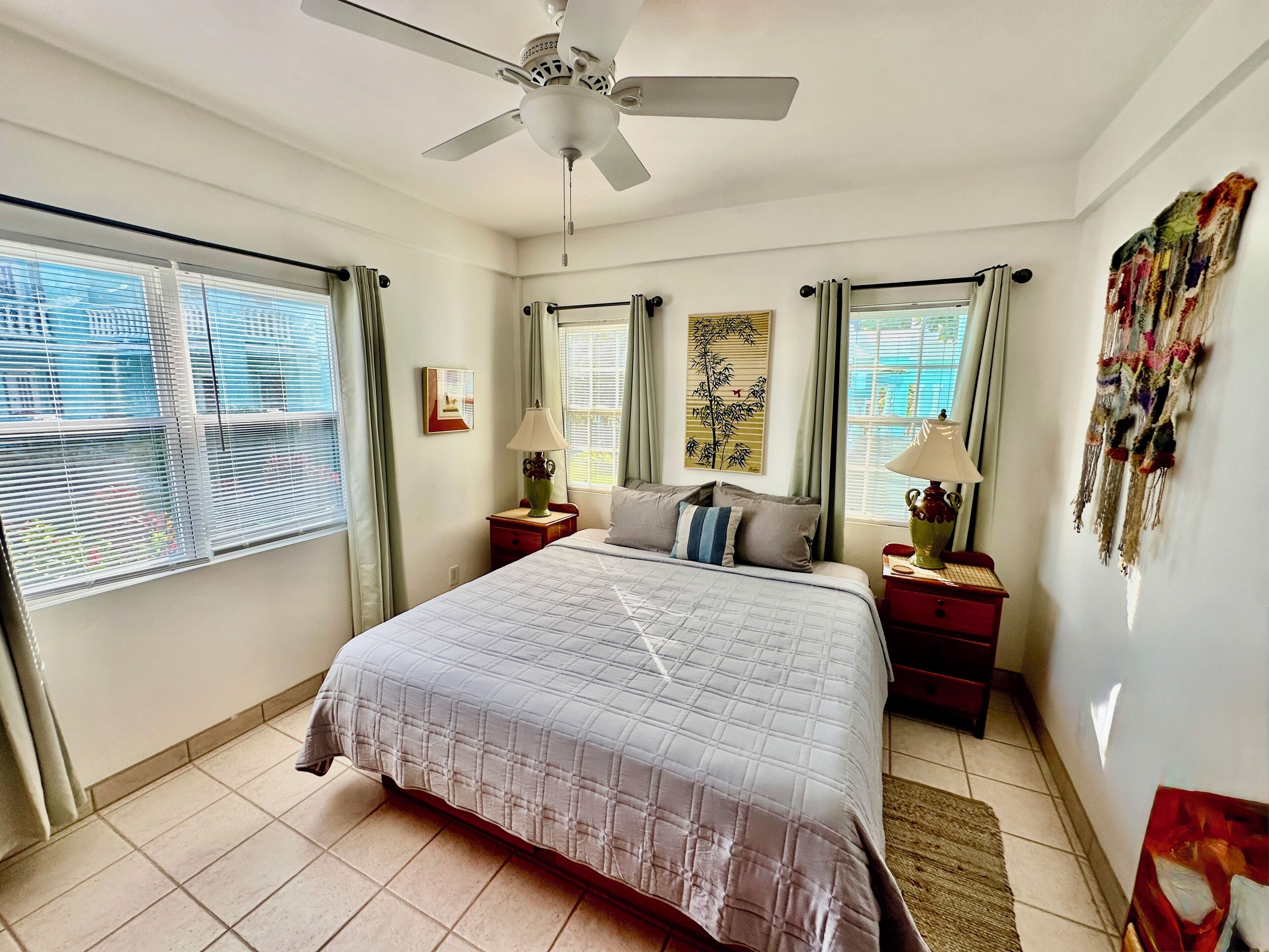 3 habitaciones y caja de seguridad en la habitación 