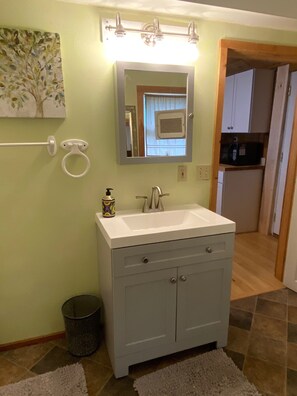 淋浴設備、風筒、提供毛巾、洗頭水