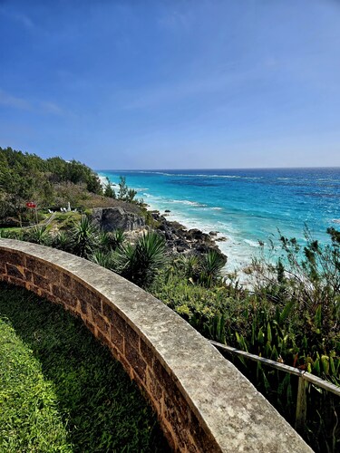 Sea Song 3 Bdrm Beachfront house on Marley Beach with great beach and sea views.