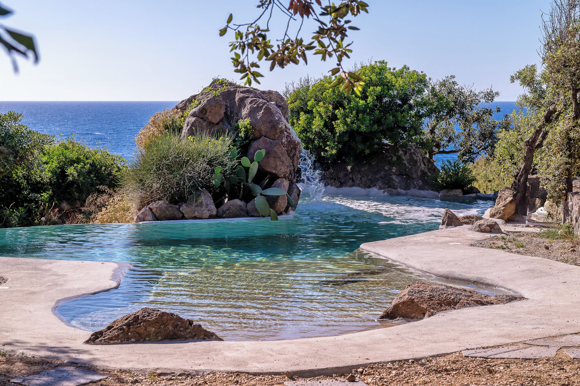 Et oppvarmet basseng