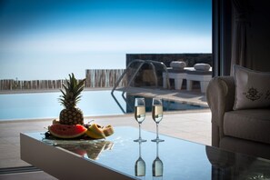 Outdoor pool, a heated pool - Villa Seaview private Villa with Pool & Panoramic Seaview. (Hersonissos)