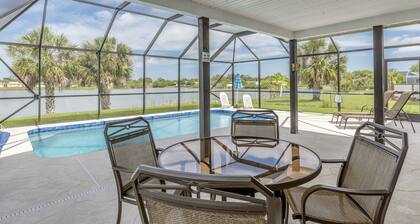 Addy am See - Haus am See mit beheiztem Pool
