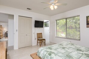2 chambres, fer et planche à repasser, Wi-Fi gratuit, draps fournis