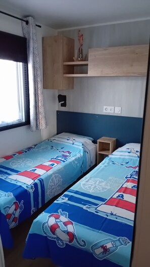 3 habitaciones, tabla de planchar con plancha y wifi 