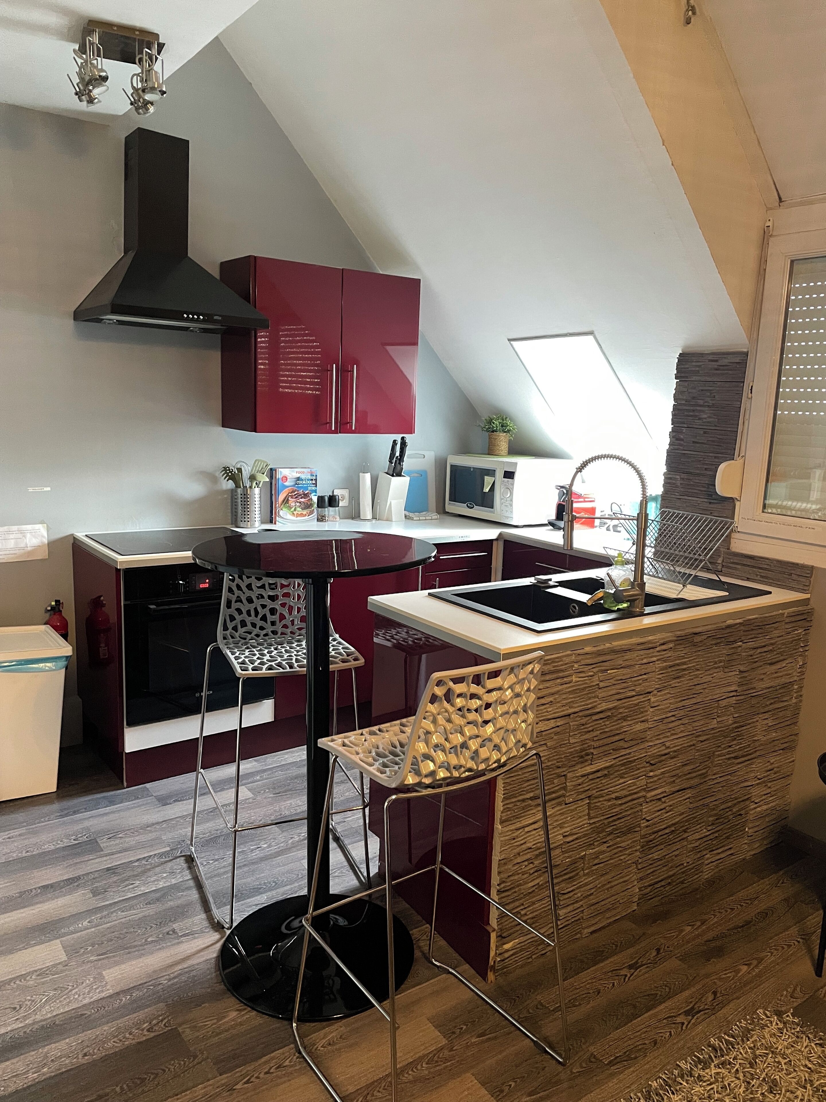 冰箱、微波炉、烤箱、炉灶