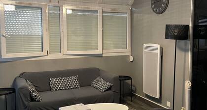 **** hyper-centre Epernay Penthouse (43sm) 1bd Appartement avec ascenseur, laveuse