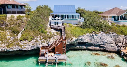 Oceanfront Villa - Private Dock for Snorkeling, 3 mins to Private Beach
