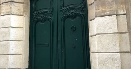 The prefecture, charming apartment with free parking